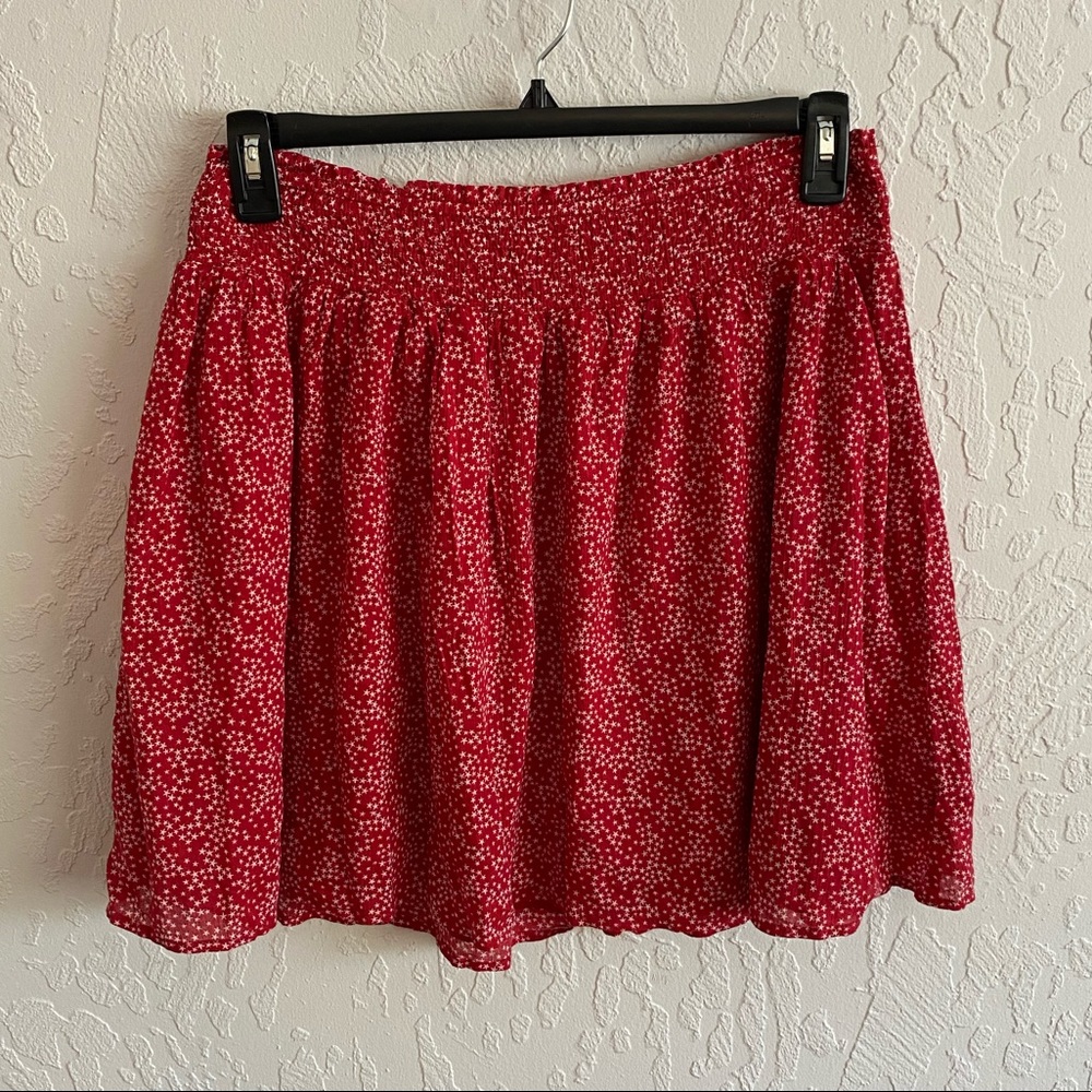 Old Navy size Large red with stars skirt